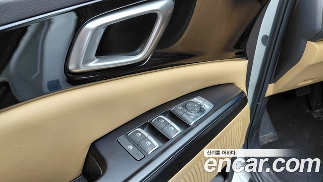 Kia Carnival (IV) Gasoline 11-Seater Prestige 2023 — фото 30