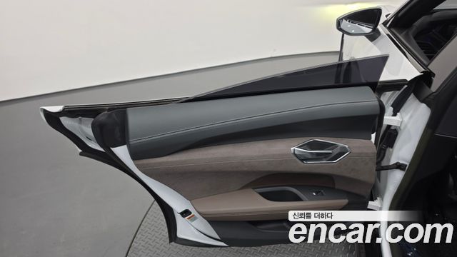 Audi e-tron GT GT quattro Premium 2023 — фото 31