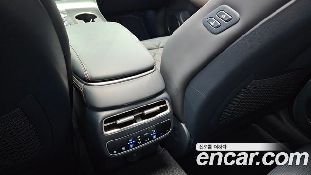 Genesis GV70 2.5T Gasoline 2WD 2025 — фото 32