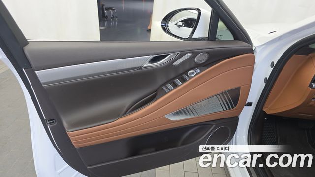 Genesis G80 (RG3) Gasoline 2.5 Turbo AWD 2022 — фото 24