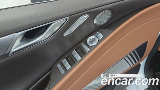 Genesis G80 (RG3) Gasoline 2.5 Turbo AWD 2022 — фото 29