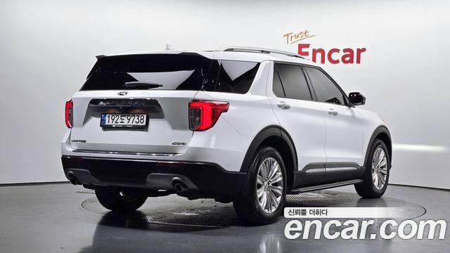 Ford Explorer (VI) 2.3 LimIted 4WD 2021 — фото 2