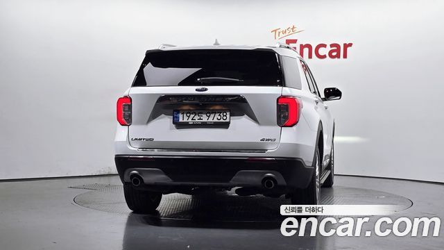 Ford Explorer (VI) 2.3 LimIted 4WD 2021 — фото 4