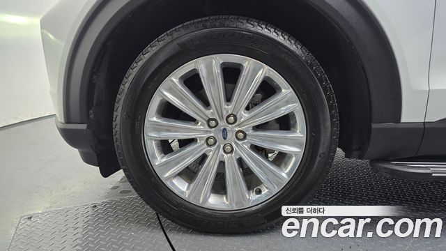 Ford Explorer (VI) 2.3 LimIted 4WD 2021 — фото 5