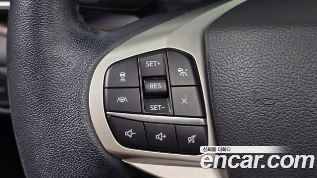 Ford Explorer (VI) 2.3 LimIted 4WD 2021 — фото 14