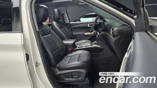 Ford Explorer (VI) 2.3 LimIted 4WD 2021 — фото 26