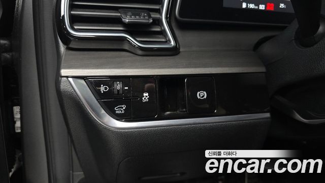 Kia Sportage (V) LPG 2.0 2WD Signature 2024 — фото 17
