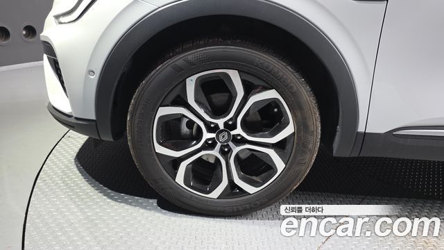 Renault Korea Arkana 1.6 E-TECH Iconic 2025 — фото 5