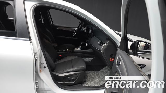 Renault Korea Arkana 1.6 E-TECH Iconic 2025 — фото 11