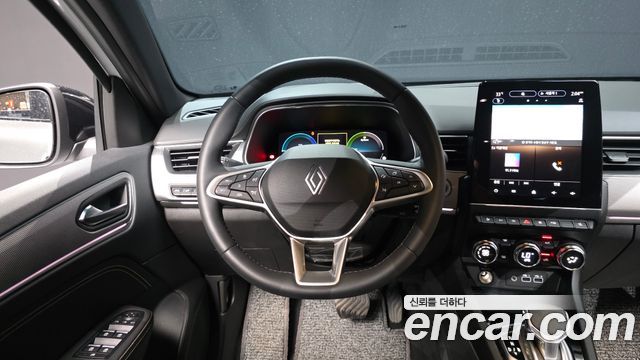 Renault Korea Arkana 1.6 E-TECH Iconic 2025 — фото 13