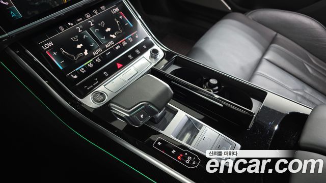 Audi A8 (D5) 50 TDI Quattro LWB 2021 — фото 9