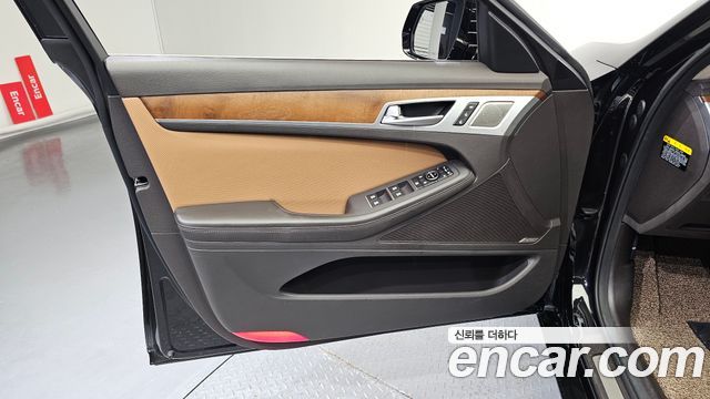 Genesis G80 3.3 GDI AWD Premium Luxury 2018 — фото 24