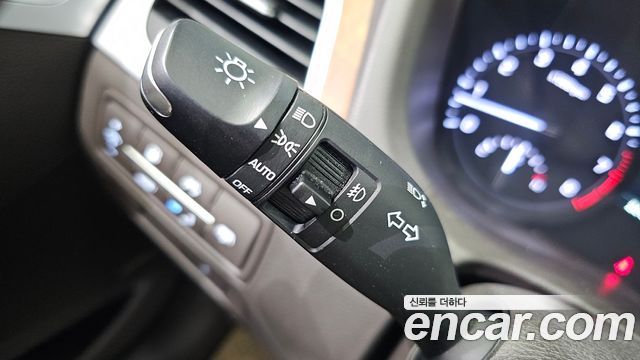 Genesis G80 3.3 GDI AWD Premium Luxury 2018 — фото 27
