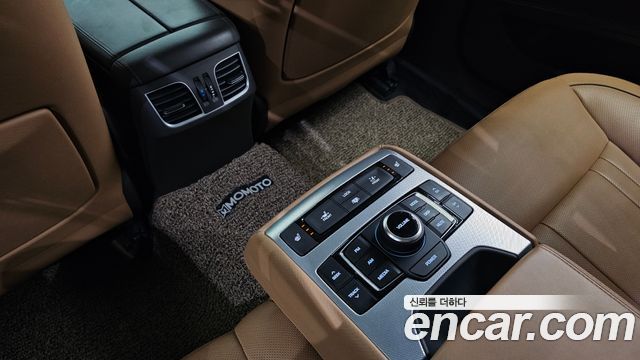 Genesis G80 3.3 GDI AWD Premium Luxury 2018 — фото 30