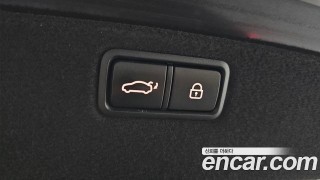 Genesis G80 3.3 GDI AWD Premium Luxury 2018 — фото 36