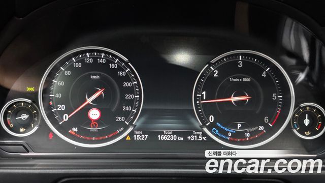 BMW 5 Series (F10) 520d Luxury 2014 — фото 8