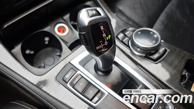 BMW 5 Series (F10) 520d Luxury 2014 — фото 9