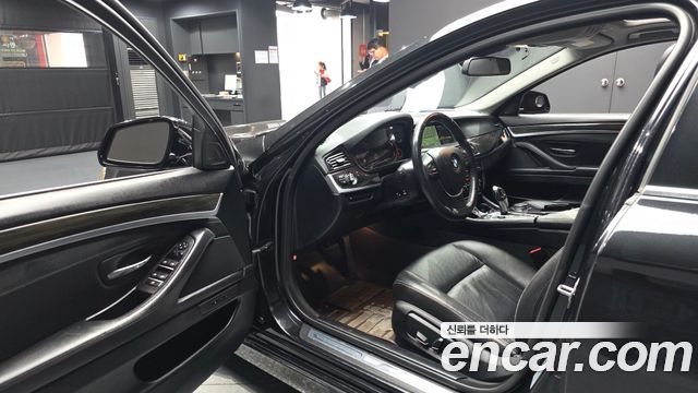 BMW 5 Series (F10) 520d Luxury 2014 — фото 10