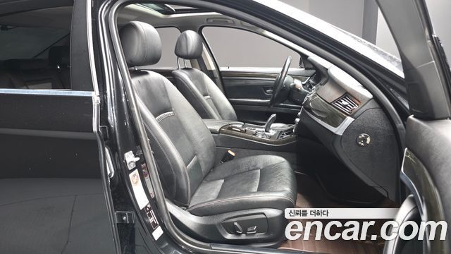 BMW 5 Series (F10) 520d Luxury 2014 — фото 11