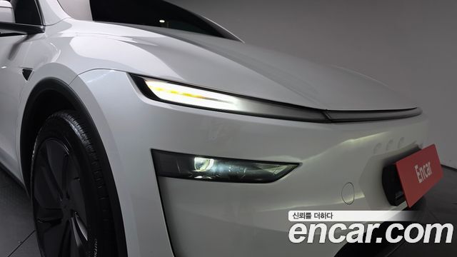 Tesla Model Y RWD 2025 — фото 22