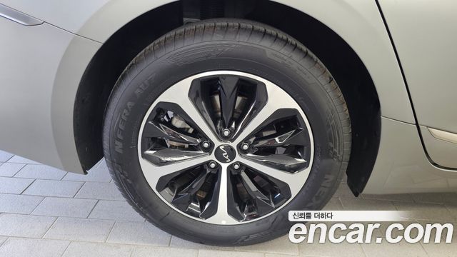 Kia K8 Hybrid Noblesse Light 2025 — фото 5