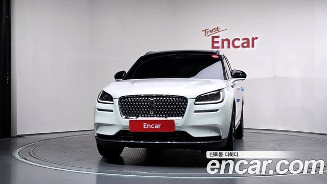 Lincoln Corsair 2.0 Reserve AWD 2022 — фото 3