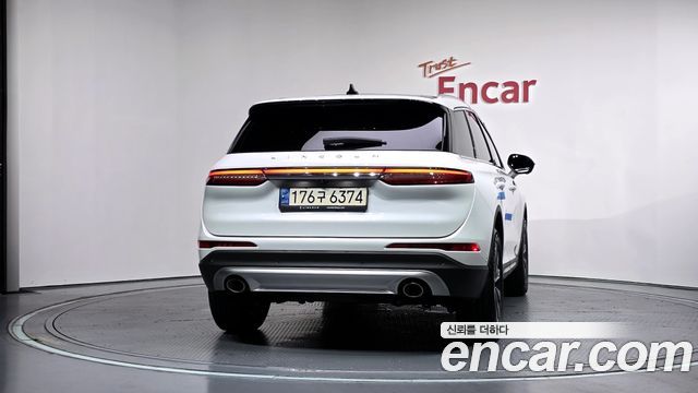 Lincoln Corsair 2.0 Reserve AWD 2022 — фото 4