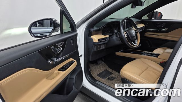 Lincoln Corsair 2.0 Reserve AWD 2022 — фото 10