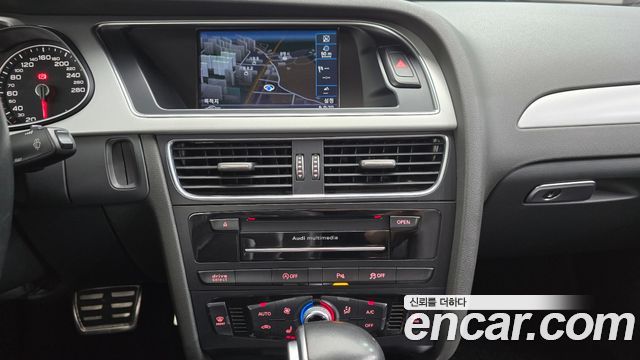 Audi A4 35 TDI Quattro Dynamic B8 2015 — фото 12