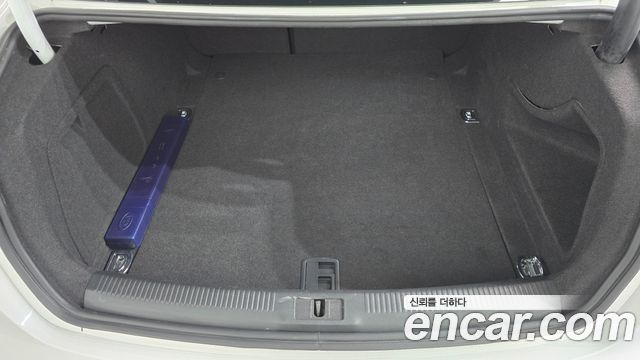 Audi A4 35 TDI Quattro Dynamic B8 2015 — фото 16