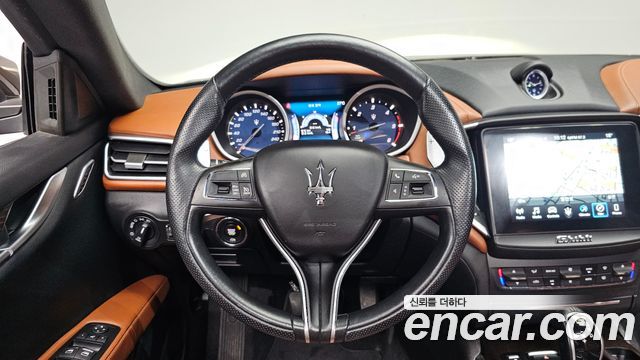 Maserati Ghibli 3.0 Diesel 3rd 2017 — фото 12