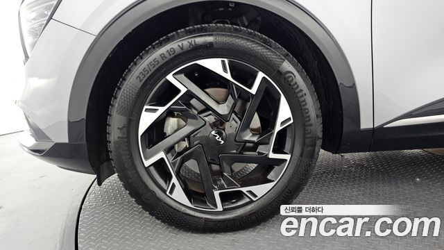 Kia Sportage (V) Gasoline 1.6 Turbo 2WD Signature 2024 — фото 5