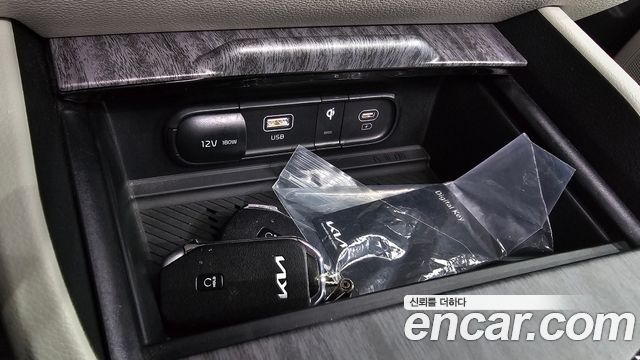 Kia Sportage (V) Gasoline 1.6 Turbo 2WD Signature 2024 — фото 12