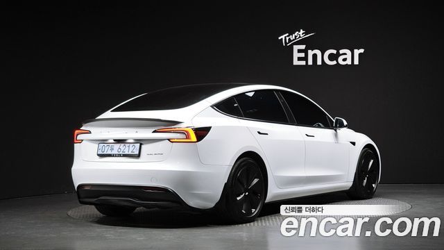 Tesla Model 3 Long Range AWD 2024 — фото 2