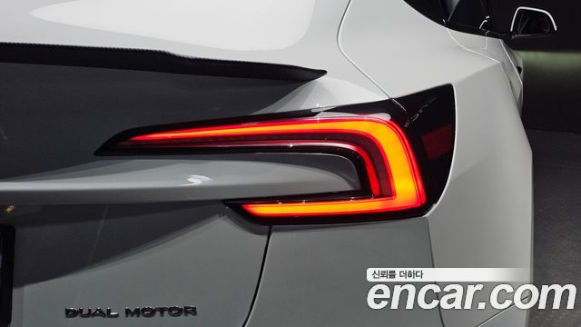 Tesla Model 3 Long Range AWD 2024 — фото 23