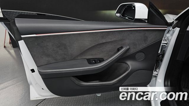 Tesla Model 3 Long Range AWD 2024 — фото 24