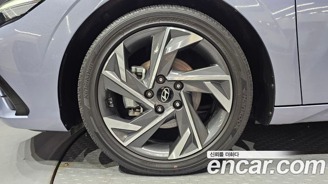 Hyundai Avante (CN7) 1.6 Inspiration 2024 — фото 5