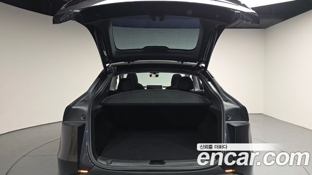 Tesla Model Y Long Range AWD 2025 — фото 20