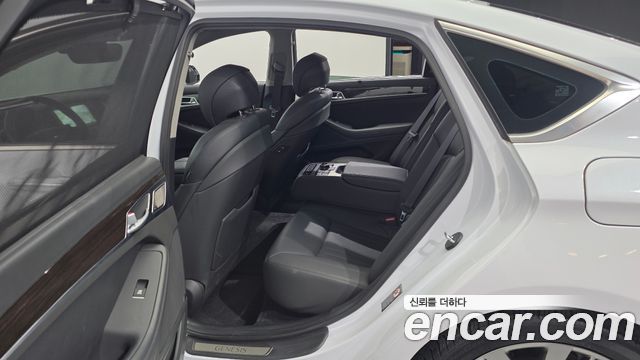 Genesis G80 3.3 GDI AWD Premium Luxury 2018 — фото 11