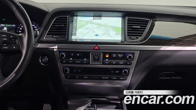 Genesis G80 3.3 GDI AWD Premium Luxury 2018 — фото 13