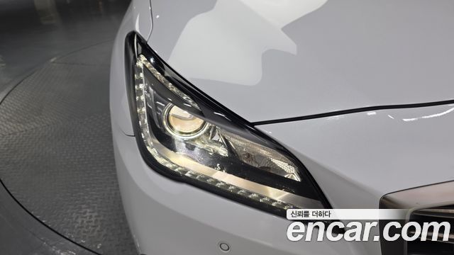 Genesis G80 3.3 GDI AWD Premium Luxury 2018 — фото 22