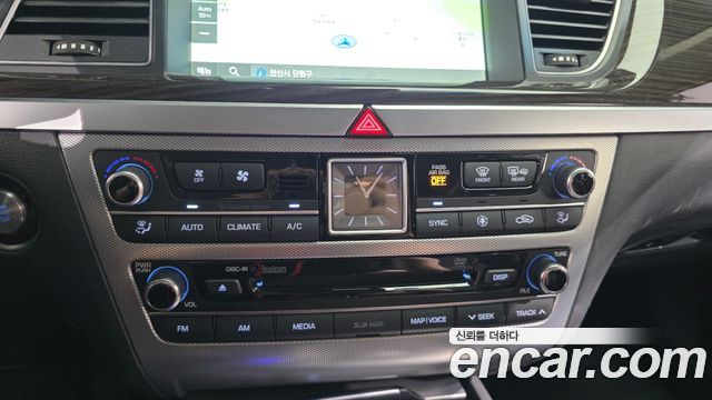 Genesis G80 3.3 GDI AWD Premium Luxury 2018 — фото 33