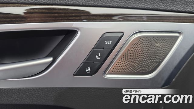 Genesis G80 3.3 GDI AWD Premium Luxury 2018 — фото 34
