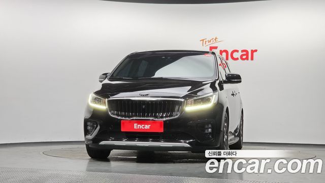 Kia Carnival 9-Seater Noblesse Special 2020 — фото 3