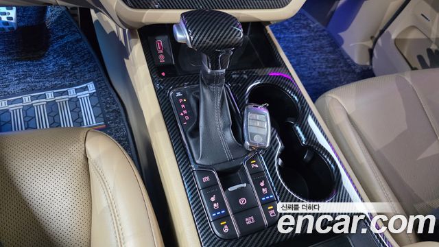 Kia Carnival 9-Seater Noblesse Special 2020 — фото 9
