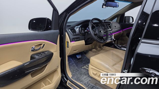 Kia Carnival 9-Seater Noblesse Special 2020 — фото 10