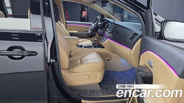 Kia Carnival 9-Seater Noblesse Special 2020 — фото 15