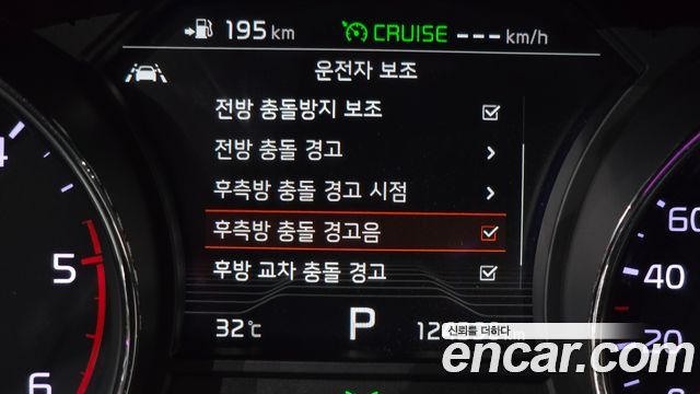 Kia Carnival 9-Seater Noblesse Special 2020 — фото 18