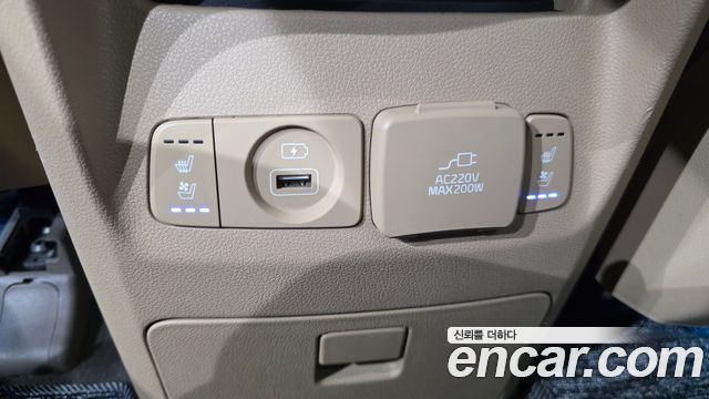 Kia Carnival 9-Seater Noblesse Special 2020 — фото 22
