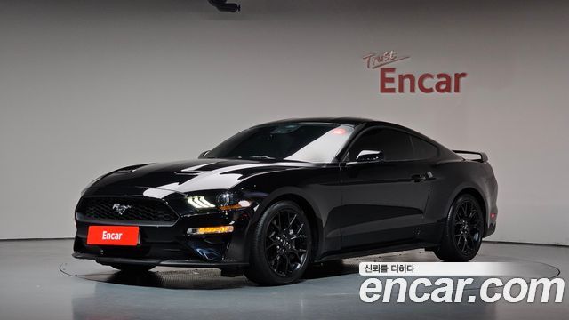 Ford Mustang Coupe